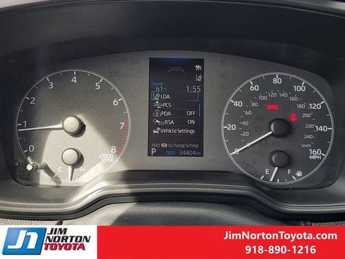 Used 2025 Toyota Corolla LE image 16