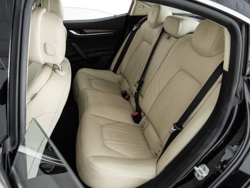 Used 2014 Maserati Ghibli S Q4 AWD/4WD image 43