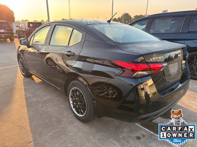 Used 2024 Nissan Versa S FWD image 4