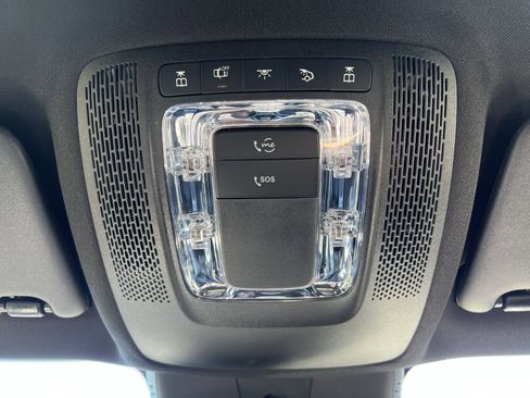 Certified 2025 Mercedes-Benz GLB 250 4MATIC image 28