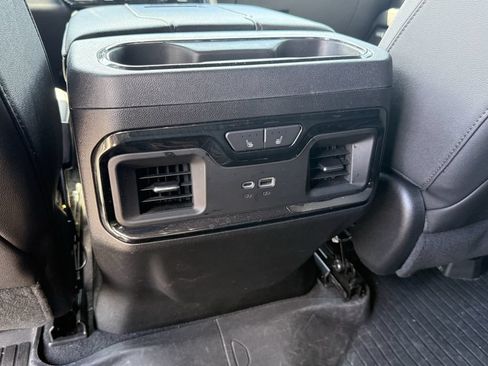 Used 2024 GMC Sierra 2500 AT4 w/ AT4 Premium Plus Package AWD/4WD image 25