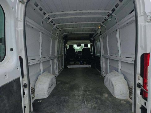 Used 2023 RAM ProMaster 2500 FWD image 11