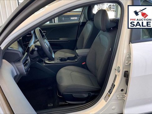Used 2025 Kia K4 FWD image 24