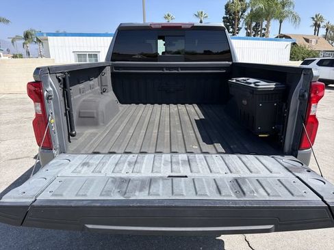 Used 2021 Chevrolet Silverado 1500 LT Trail Boss w/ LT Trail Boss Premium Package AWD/4WD image 4