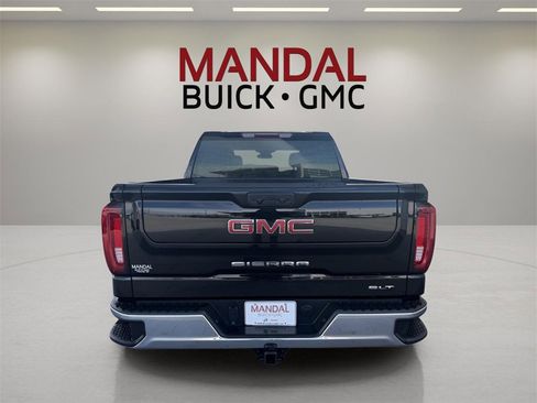 Used 2025 GMC Sierra 1500 SLT image 6