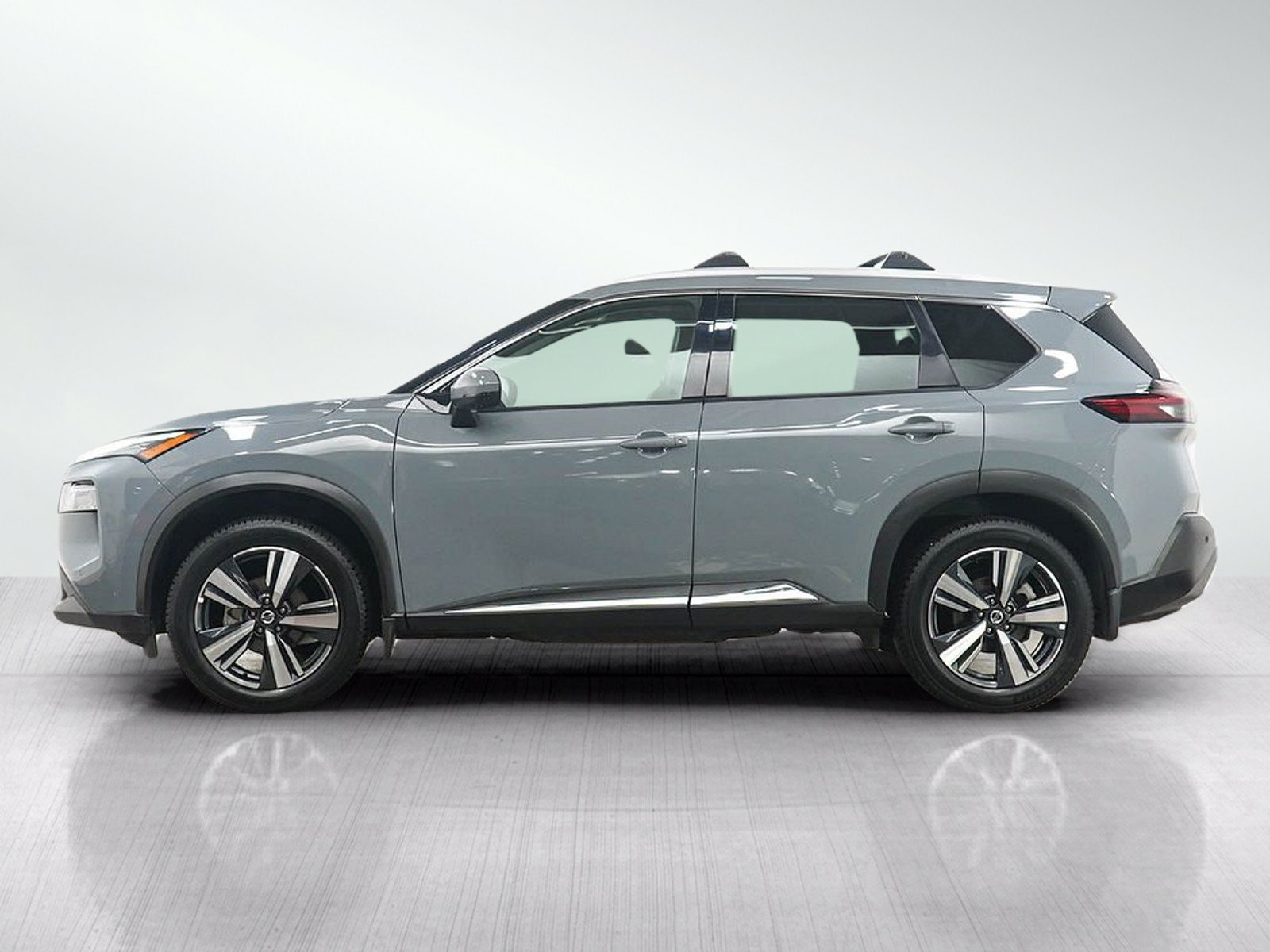 Used 2021 Nissan Rogue SL w/ Premium Package AWD/4WD image 2