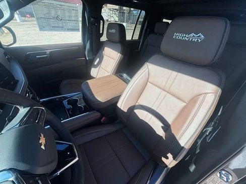 New 2026 Chevrolet Suburban High Country w/ Sun And Tow Package image 4