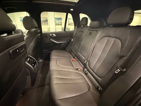 Used 2022 BMW X5 xDrive40i w/ Climate Comfort Package image 15