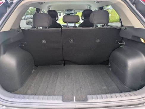 Used 2025 Kia Niro LX FWD image 28