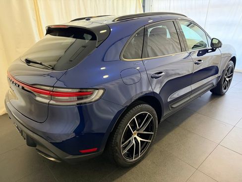 Certified 2026 Porsche Macan AWD/4WD image 9