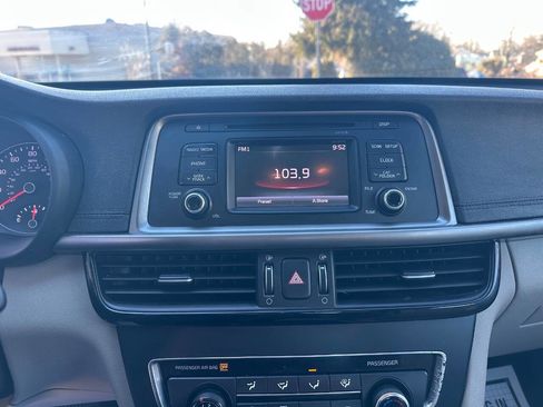 Used 2016 Kia Optima LX FWD image 12