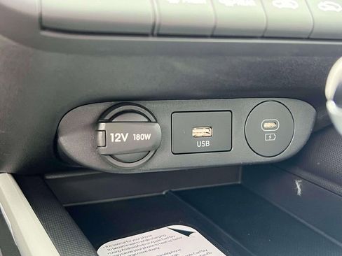 New 2026 Hyundai Elantra Limited FWD image 14
