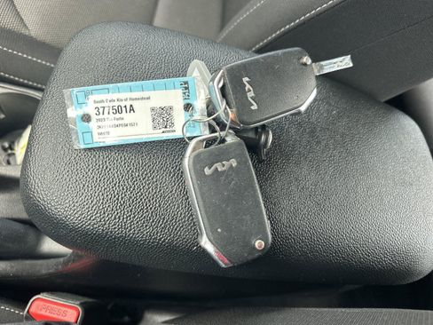 Used 2023 Kia Forte LXS FWD image 20