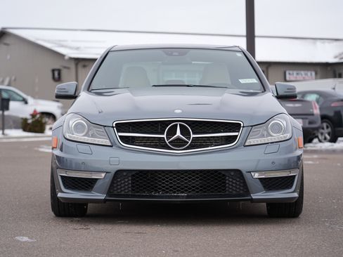Used 2012 Mercedes-Benz C 63 AMG Sedan image 8