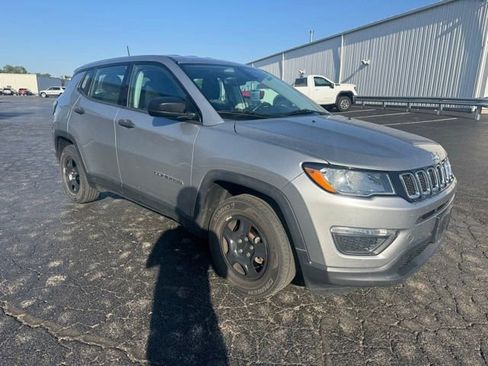 Used 2017 Jeep Compass Sport FWD image 10