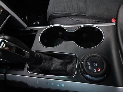 Used 2015 Ford Explorer XLT w/ Equipment Group 202B image 35