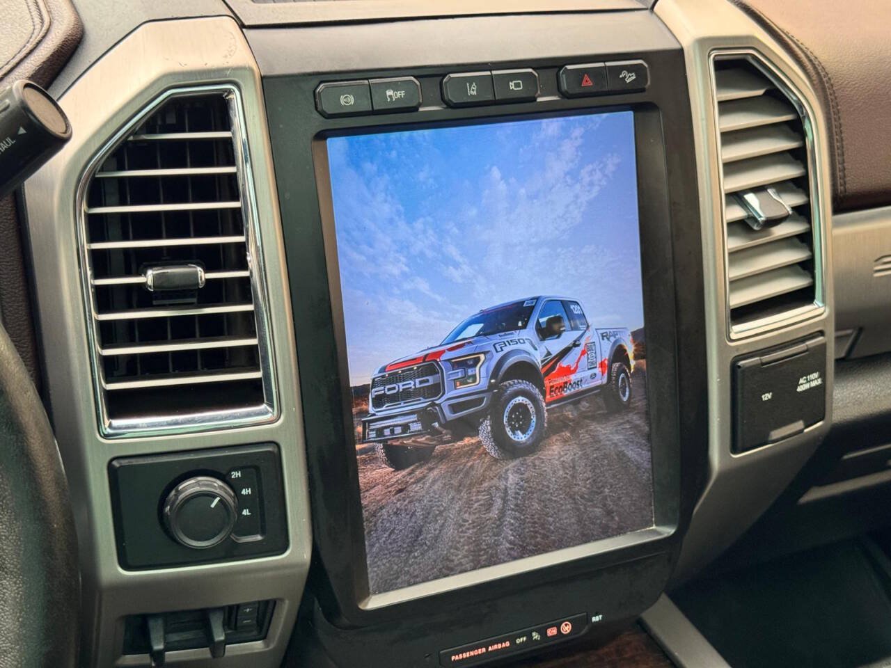 Used 2017 Ford F350 Platinum w/ Platinum Ultimate Package AWD/4WD image 24