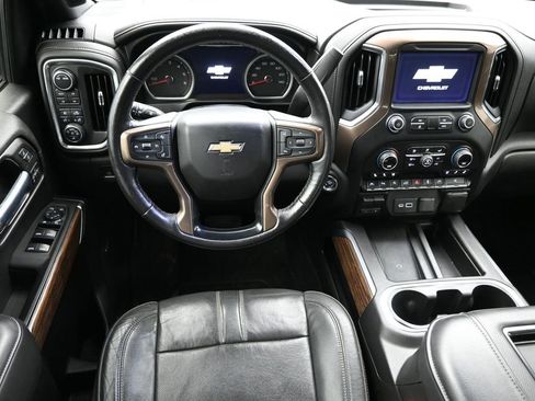 Used 2020 Chevrolet Silverado 1500 High Country image 11
