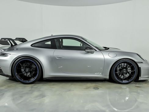 Used 2022 Porsche 911 GT3 RWD image 10