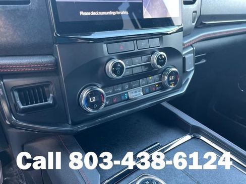 Used 2022 Ford Expedition Limited AWD/4WD image 29