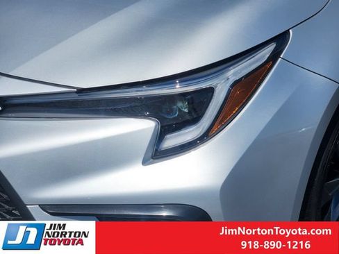 Used 2024 Toyota Corolla SE FWD image 12