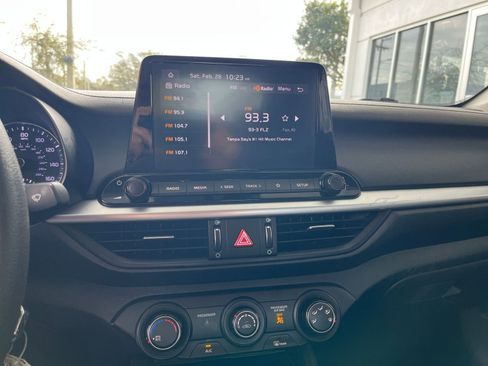 Used 2024 Kia Forte LXS image 17