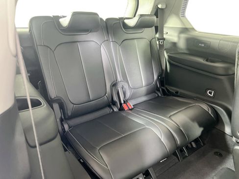 Used 2021 Jeep Grand Cherokee L Limited image 26