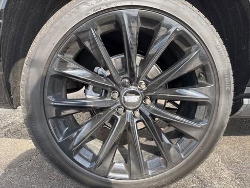 Used 2026 Cadillac Escalade Platinum Sport w/ LPO, ONYX Package AWD/4WD image 6