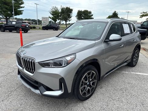 Used 2026 BMW X1 xDrive28i w/ Technology Package AWD/4WD image 4