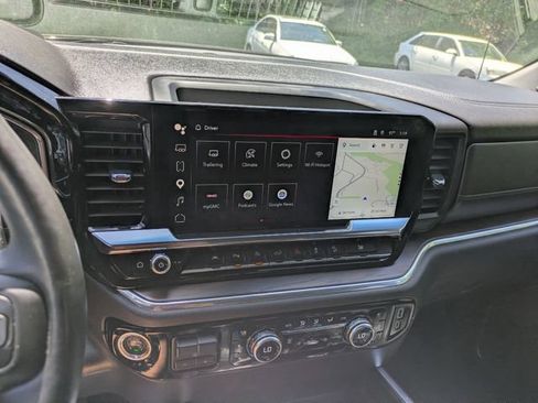 Certified 2023 GMC Sierra 1500 SLT w/ SLT Premium Package AWD/4WD image 18