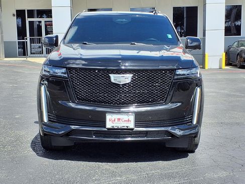Used 2022 Cadillac Escalade Sport w/ LPO, ONYX Package RWD image 2