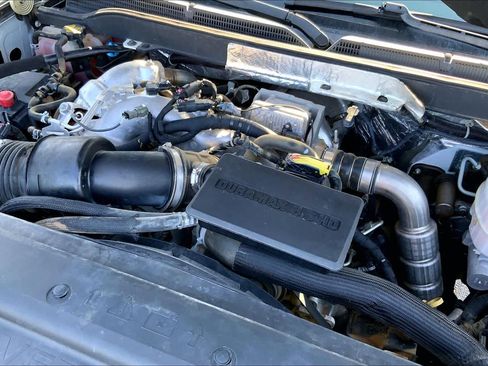 Used 2018 Chevrolet Silverado 2500 LT w/ LT Fleet Convenience Package AWD/4WD image 33
