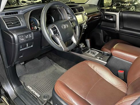 Used 2018 Toyota 4Runner Limited AWD/4WD image 25