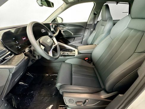 New 2025 Audi Q5 Premium Plus AWD/4WD image 17