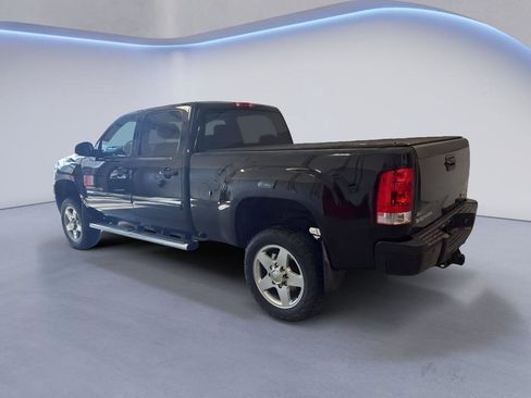 Used 2012 GMC Sierra 2500 Denali w/ Snow Plow Prep Package AWD/4WD image 4