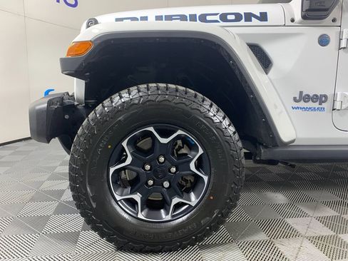 Used 2022 Jeep Wrangler Unlimited Rubicon 4xe w/ Cold Weather Group AWD/4WD image 12