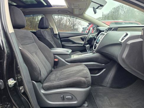 Used 2017 Nissan Murano SV w/ Premium Package image 14