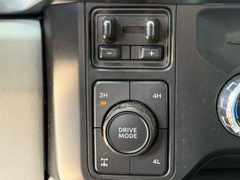 Used 2024 Ford F250 Limited w/ FX4 Off-Road Package image 27