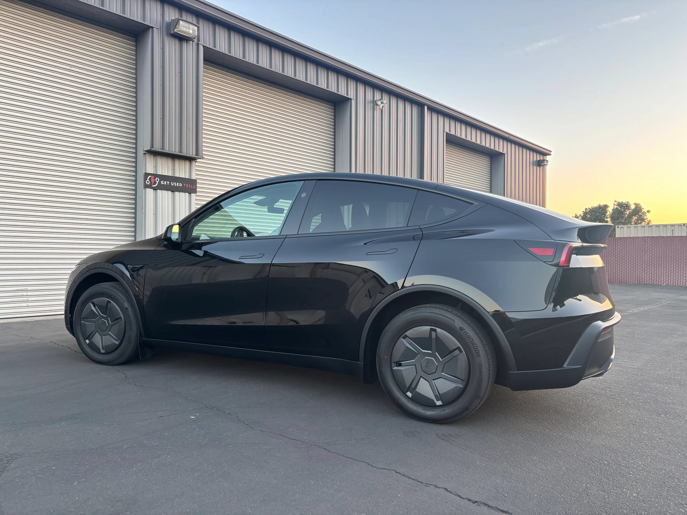Used 2026 Tesla Model Y 2WD image 8