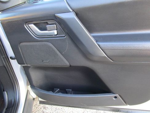 Used 2013 Land Rover LR2 HSE w/ HSE Pkg image 22