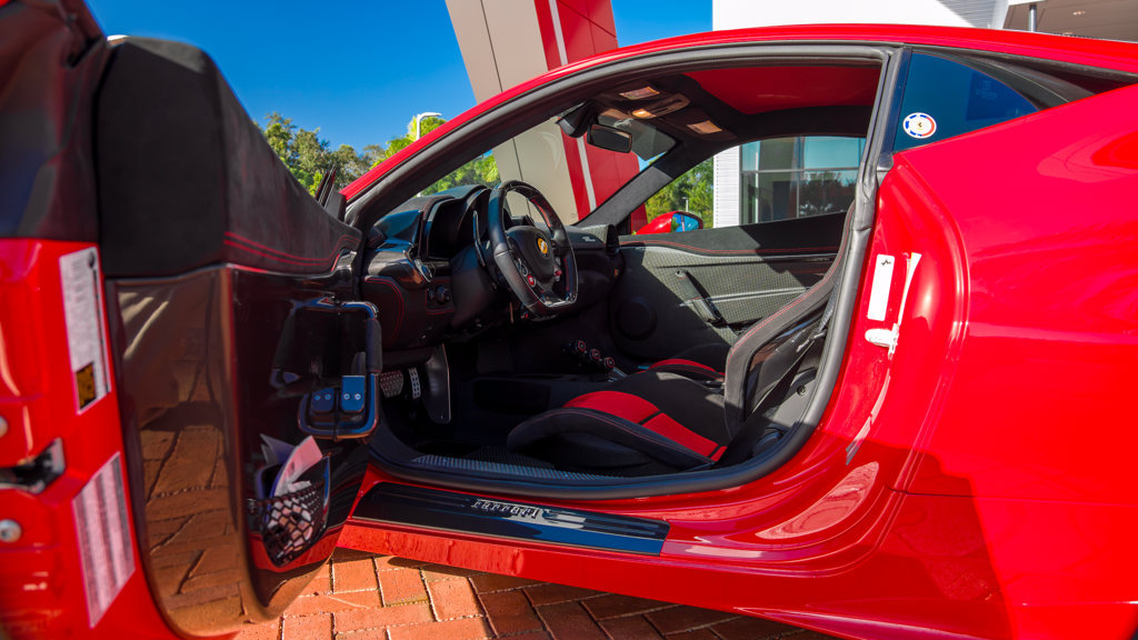 Used 2014 Ferrari 458 Speciale Coupe RWD image 9