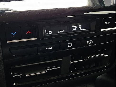 Used 2022 Acura MDX SH-AWD w/ Technology Package image 11