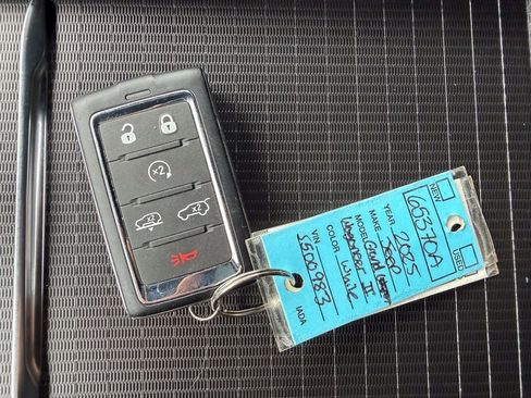 Used 2025 Jeep Grand Wagoneer L Series II Obsidian w/ Quick Order Packagew 28T AWD/4WD image 44