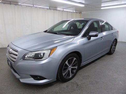 Used 2015 Subaru Legacy 3.6R Limited image 3
