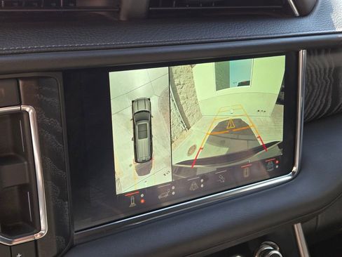 Used 2023 GMC Yukon Denali w/ Denali Reserve Package AWD/4WD image 11