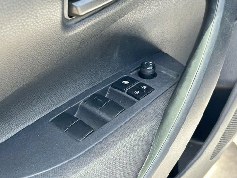Used 2024 Toyota Corolla LE FWD image 22