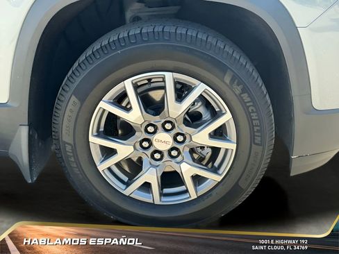 Certified 2021 GMC Acadia SLT w/ Technology Package image 16