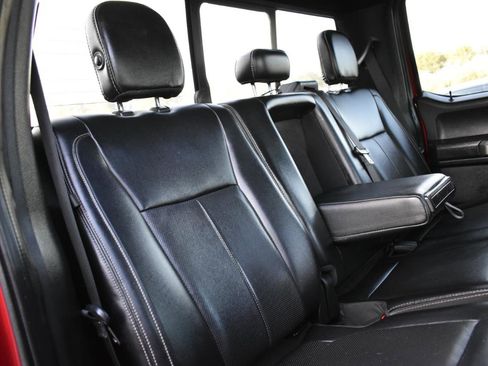 Used 2019 Ford F150 Lariat w/ Equipment Group 502A Luxury image 26