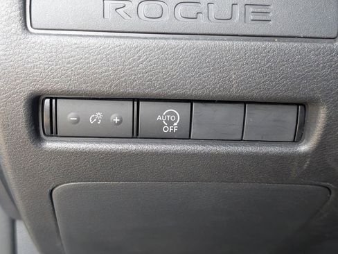 Certified 2023 Nissan Rogue S image 23