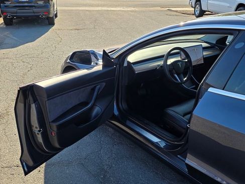 Used 2020 Tesla Model 3 Long Range AWD/4WD image 35